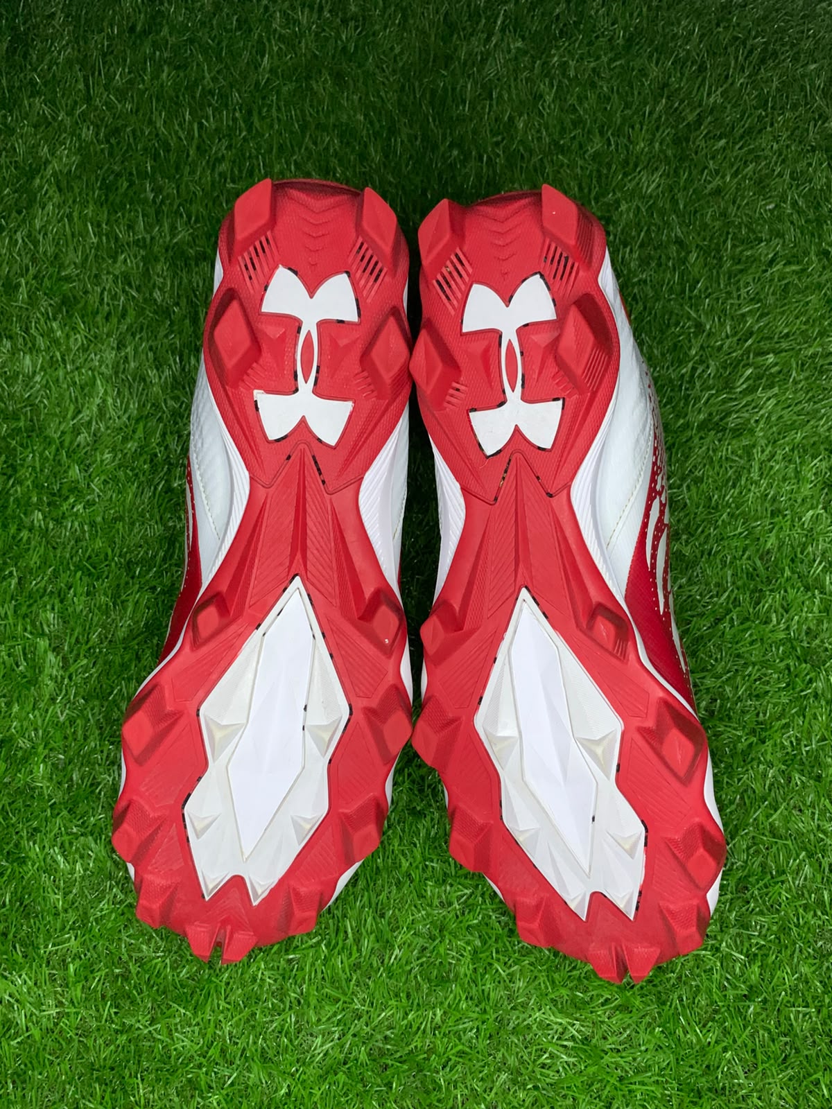 Sr000052 Under Armour Highlight MC Sole View