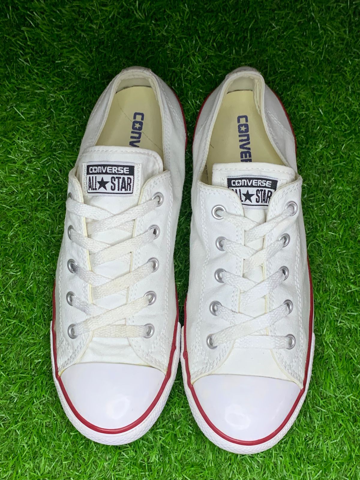 Converse Chuck Taylor All Star Low Top White Women EU 41 - Front View
