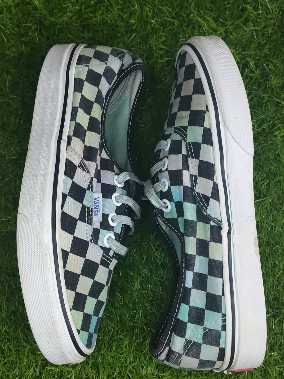 Vans Authentic Checkerboard Iridescent – Size Label